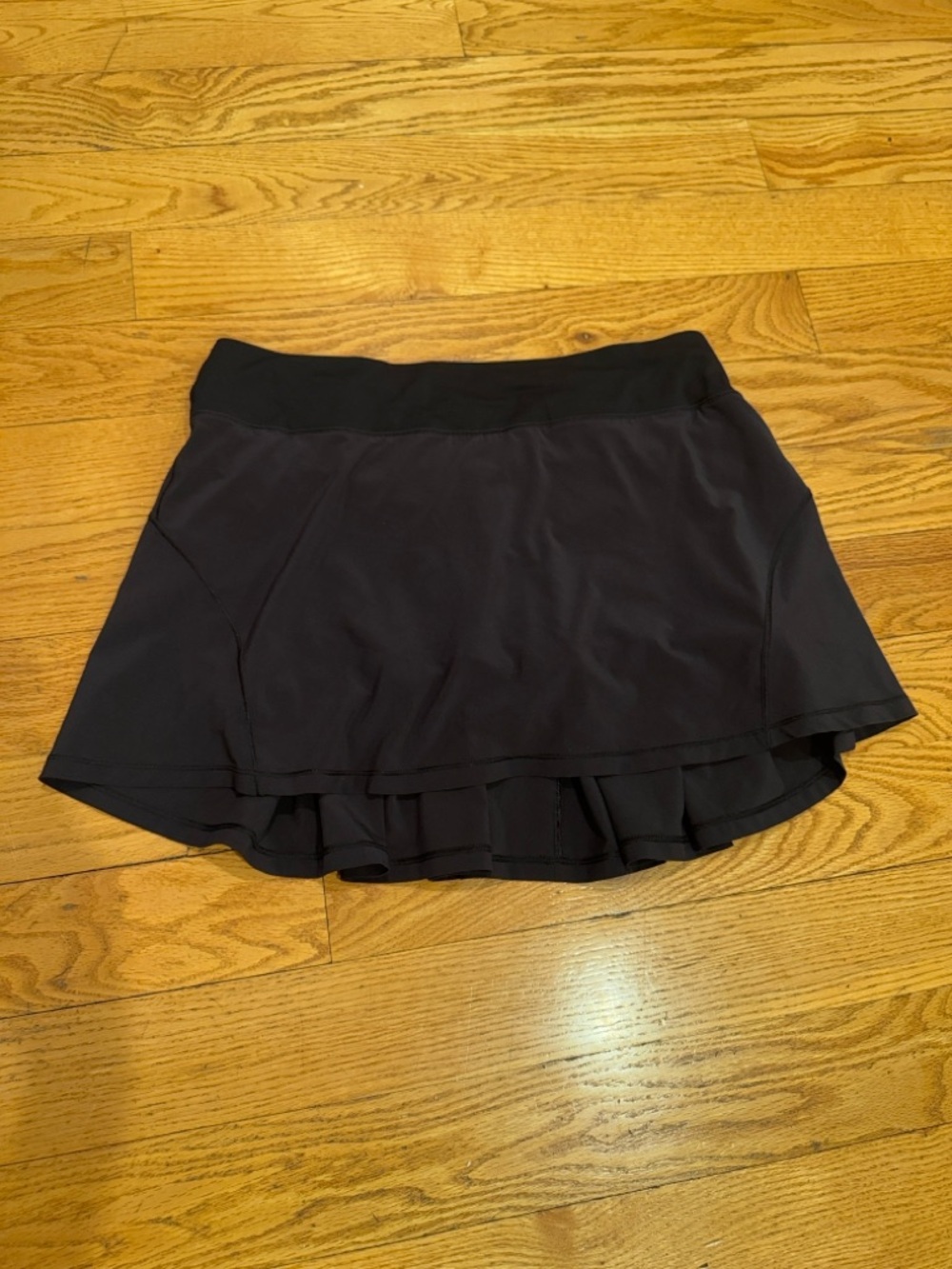 Lululemon Circuit Breaker Black Athletic Ruffle Hem Skort Size 10 Tall